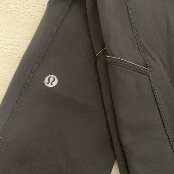 Lululemon leggings - Picture 2 of 9